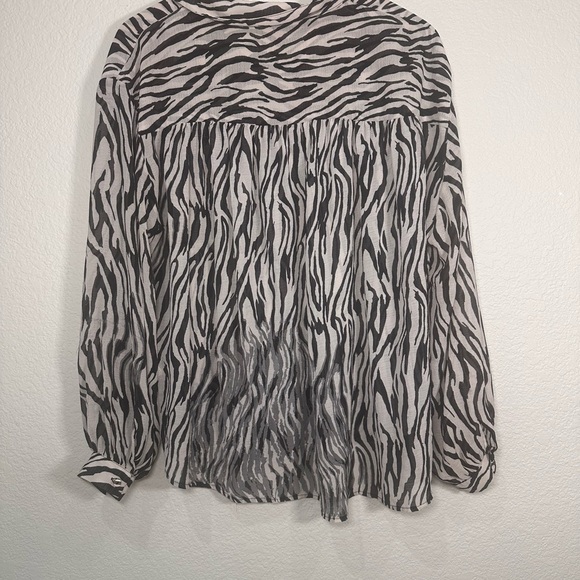 Free People Black and White Zebra Button-Down Shirt Large - Picture 3 of 6